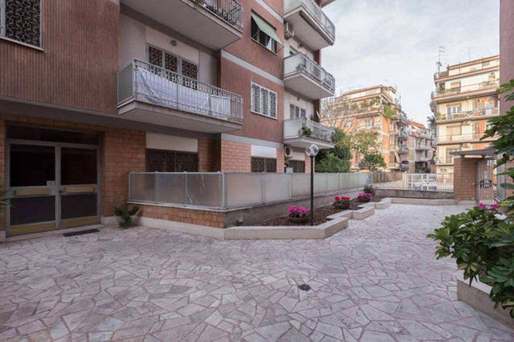 Pirhouse Apartment Rome Exterior photo